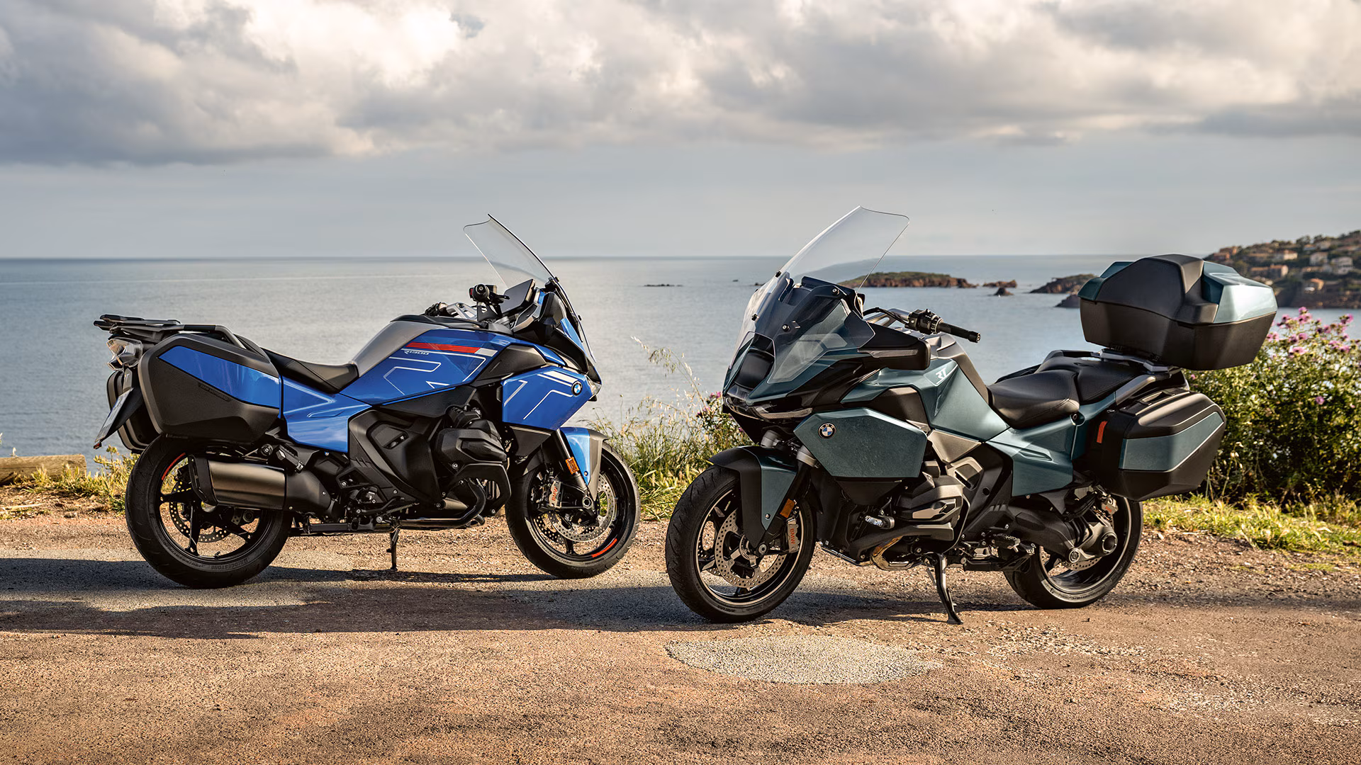 BMW R 1300 RT — 3.9% APR or $1,000 off MSRP